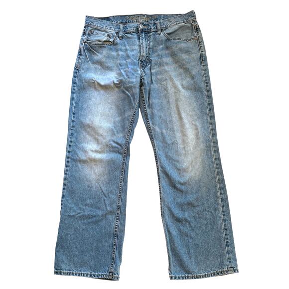 American Eagle Jeans Mens 33x30 Classic Bootcut Distressed 100% Cotton *FLAW* - Picture 1 of 9